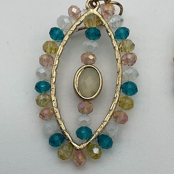 Marquise Shaped Gold tone Pastel Acrylic Beads Drop Earrings Fish Hook Backs - Picture 5 of 5